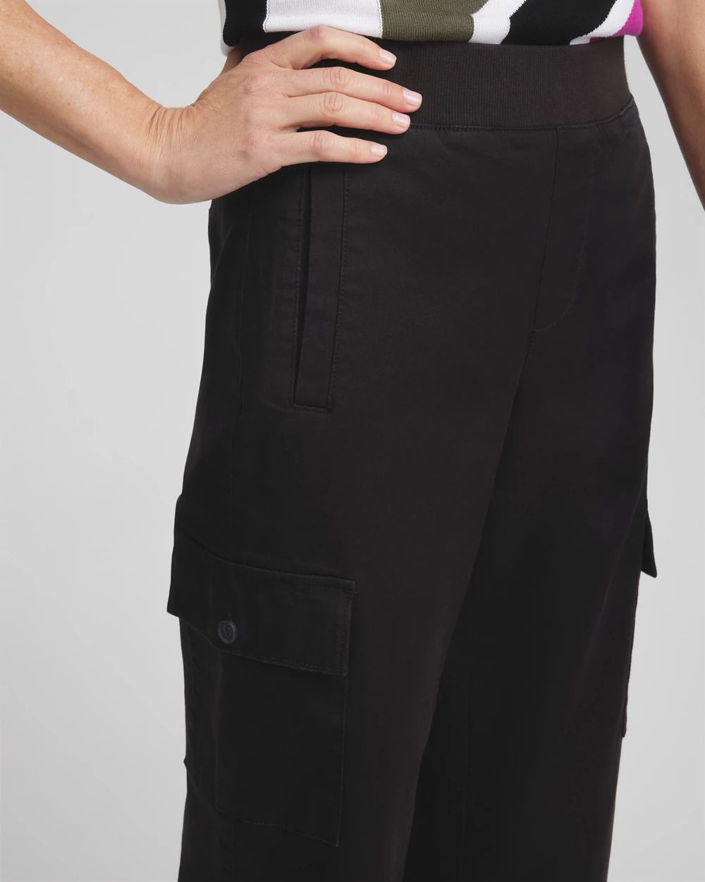 パンツ nuit.drawstring cropped cargo AR2I0039.jpg?v=1674208591
